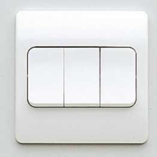 Picture of MK K4783WHI Switch 3 Gang 2 Way SP 10A